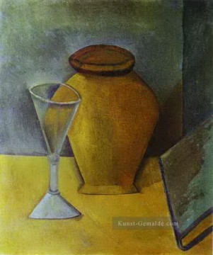 Topf Wein Glas und Buch 1908 kubist Pablo Picasso Ölgemälde